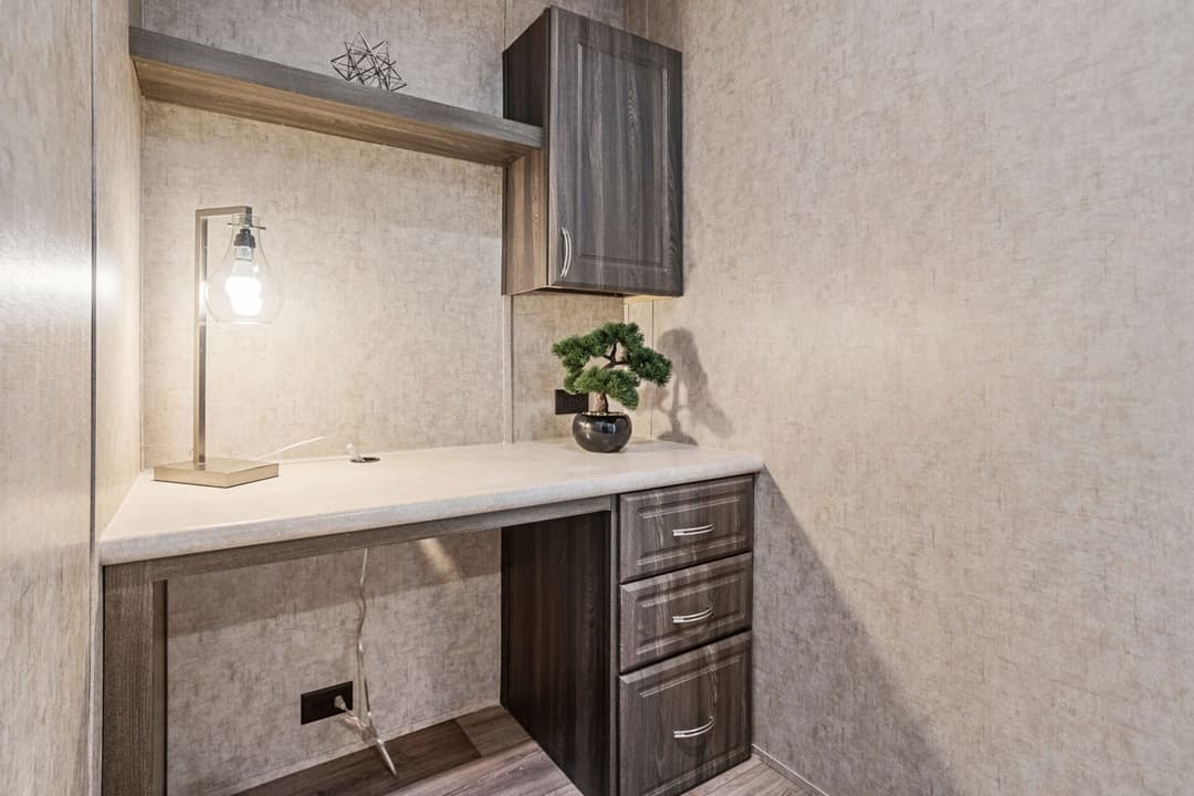 Classic c-1680-32d interior home features