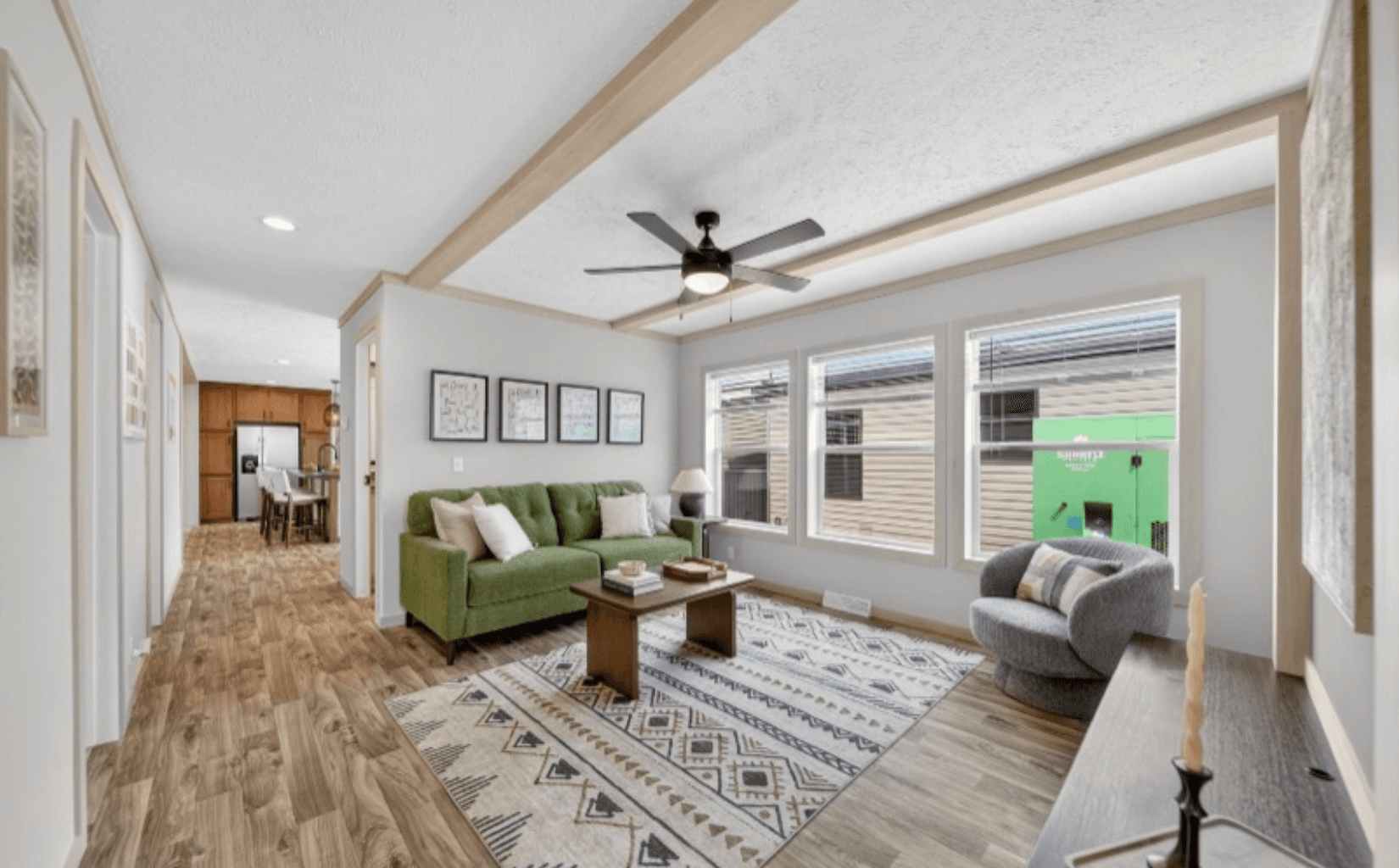 Kodiak 28724x interior home features