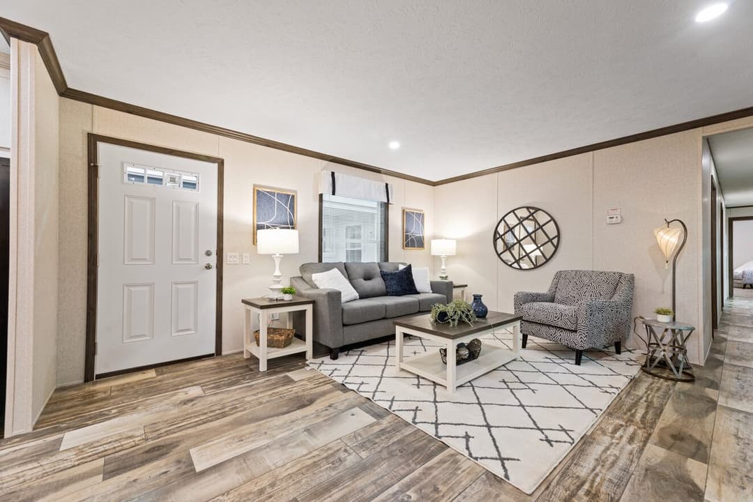 Eastman 24530 interior home features