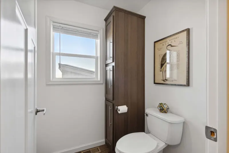 Apollo bathroom home features