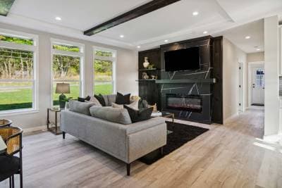 Cabernet interior home features