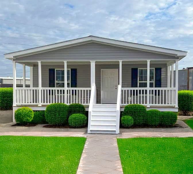 Lake manor - double wide hero home features