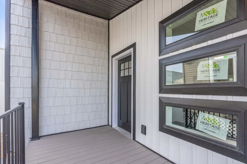 Genesis 9921a exterior home features