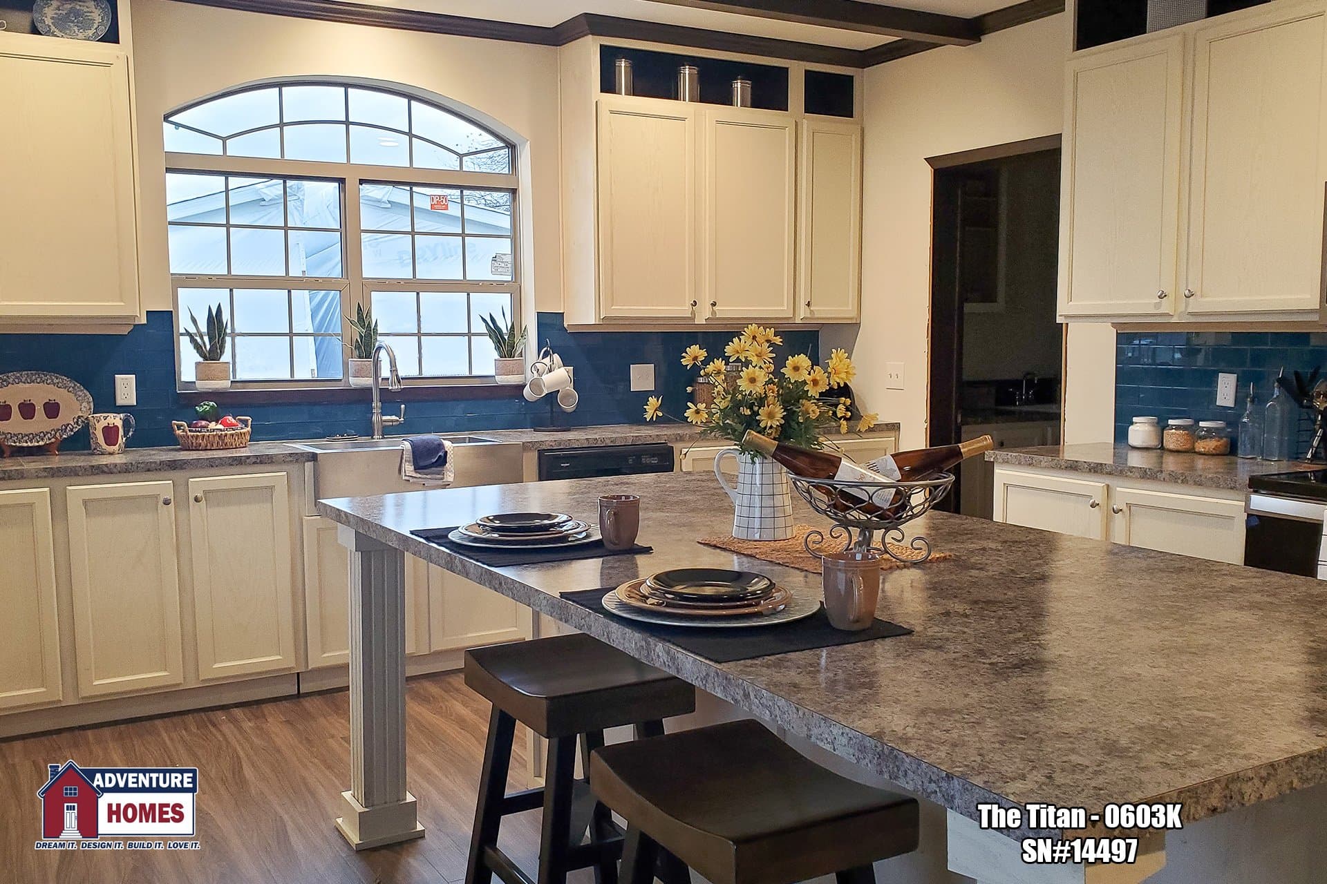 Titan | 0603k kitchen home features