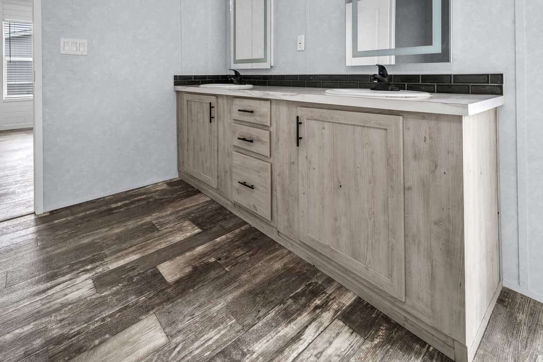 Valu premier 32724g interior home features