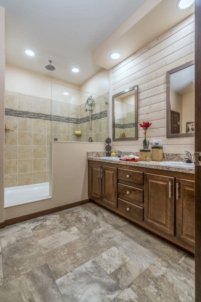 Ultra 6 bathroom home features