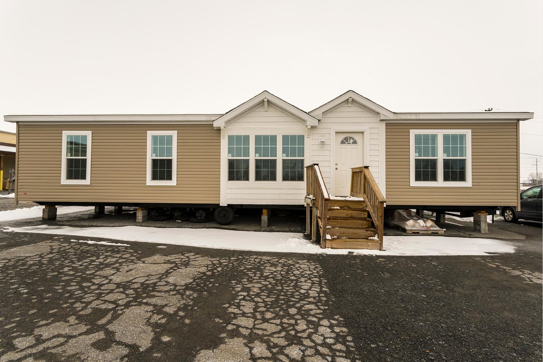 Spectra rh7100 hero, elevation, and exterior home features