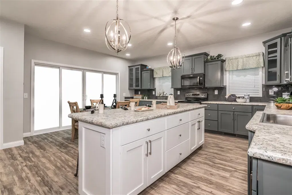 Landmark ultra kitchen home features