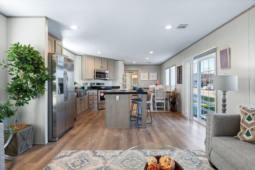 Resolution 16763j interior home features