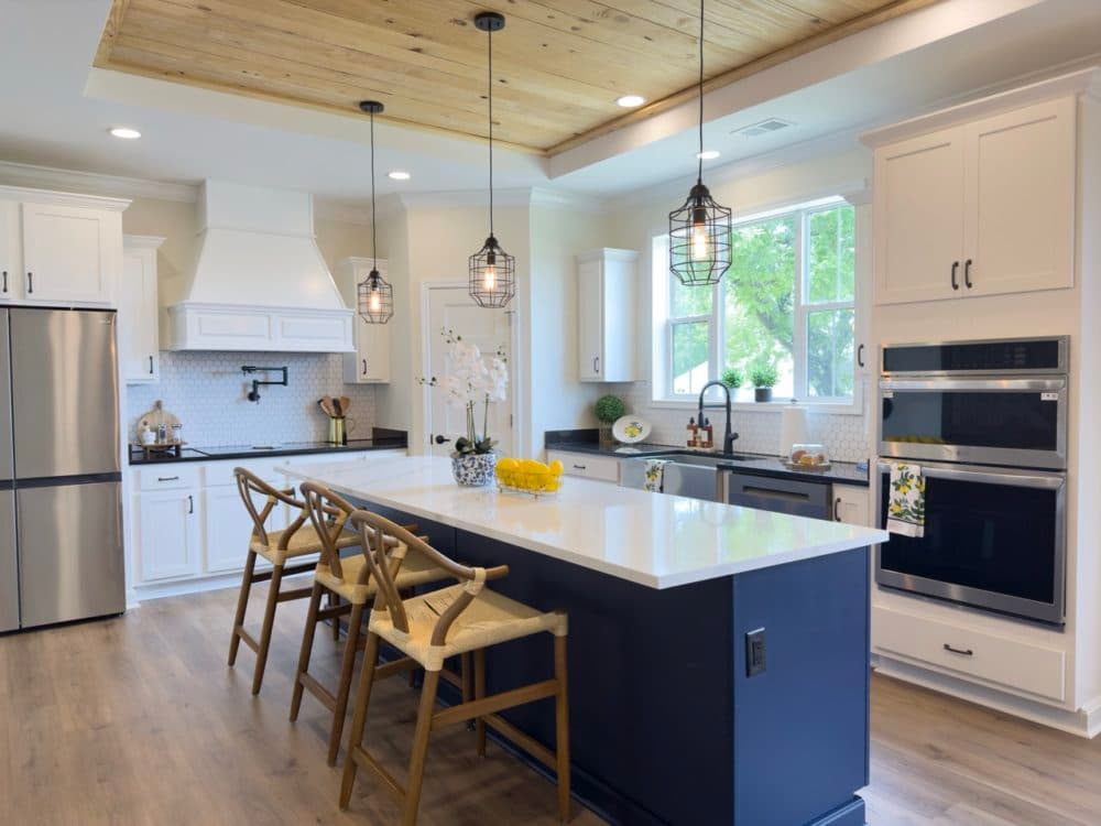 The riverwalk kitchen home features