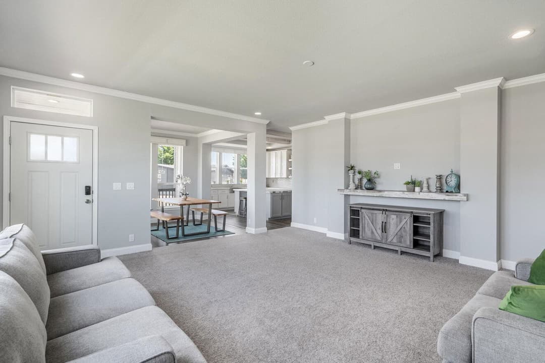 The ranch house 30683r interior home features