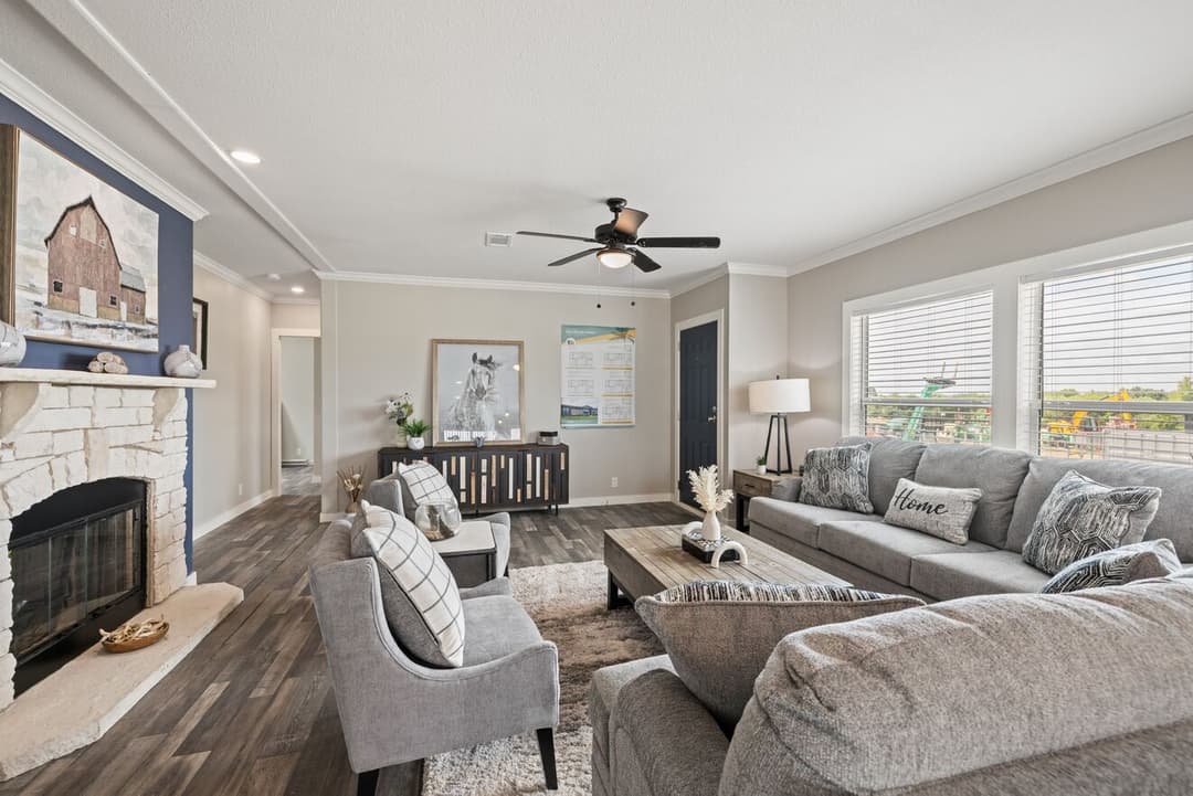 Palladium 30603d interior home features