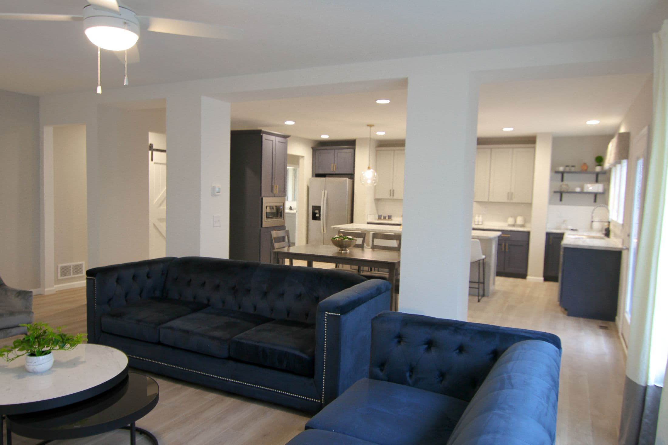 Ultra deuce 3 interior home features