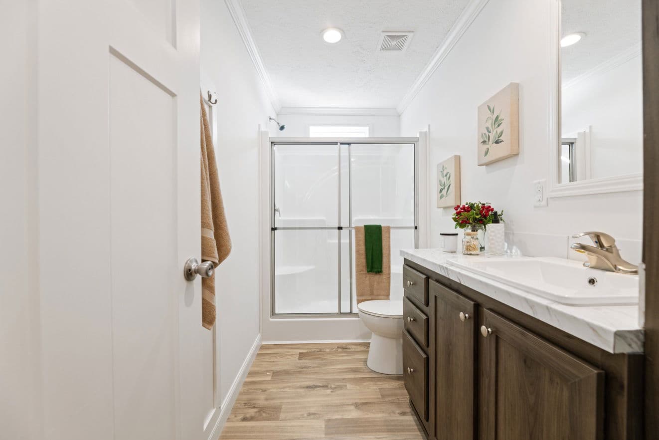 The sugar run duplex interior and bathroom home features