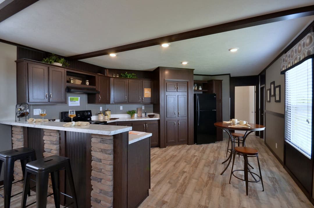 Alamo lite 16763b interior and kitchen home features