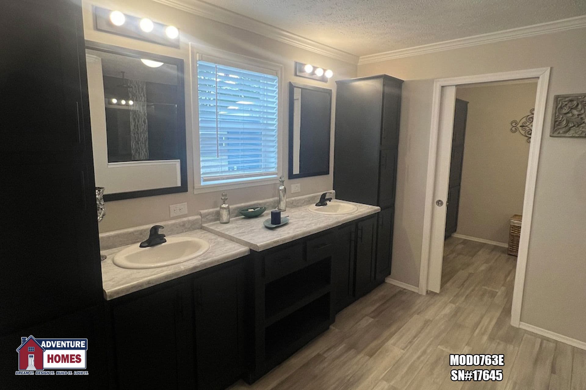 Mod0763e bathroom home features