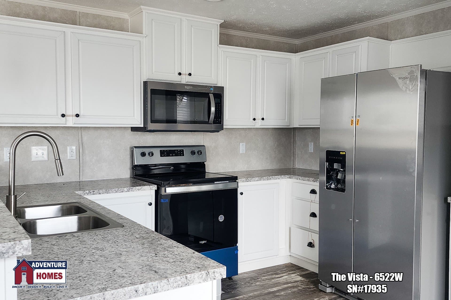 Vista | 6522w kitchen home features