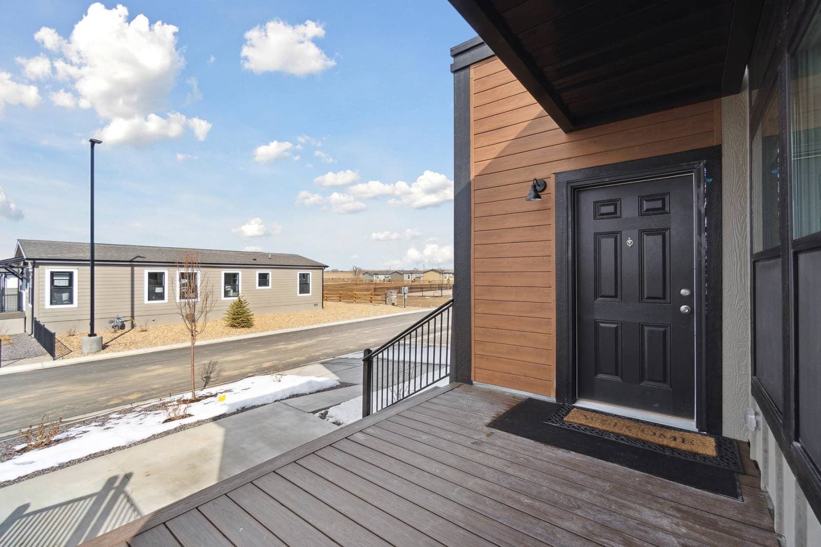 Nova-l exterior home features