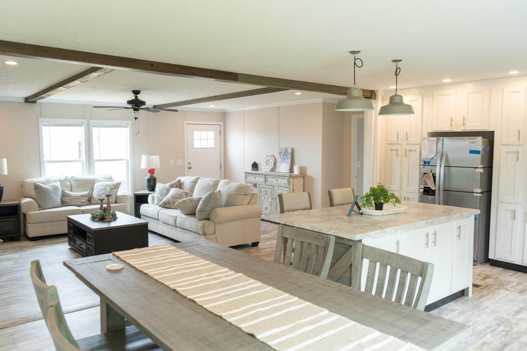 Luna interior home features