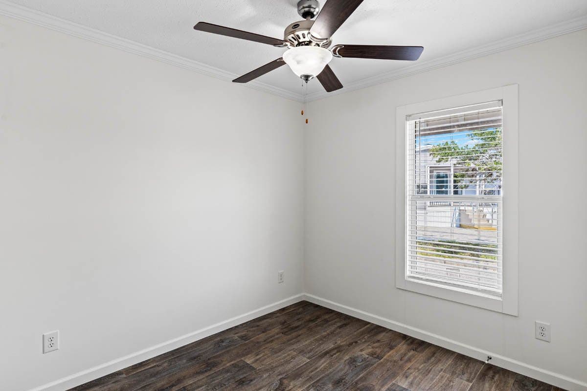 Sanibel bedroom home features