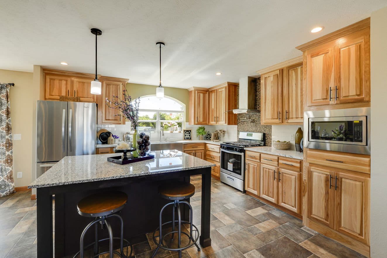 The blue ridge 185005 kitchen home features