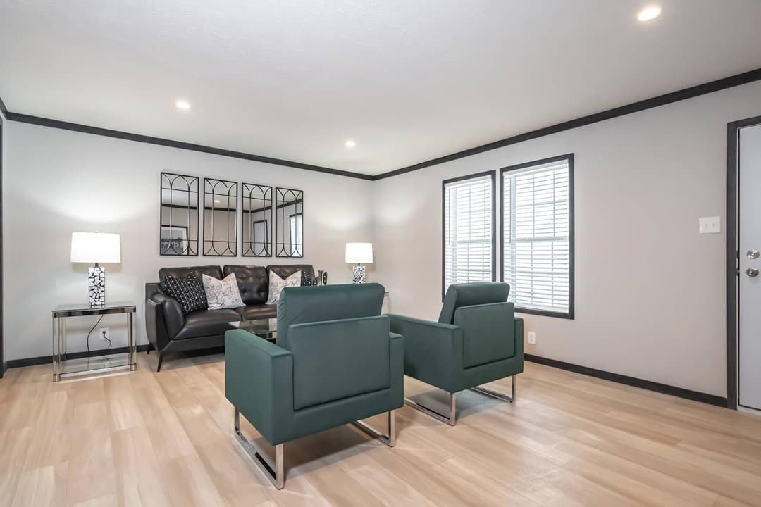 Cascade interior home features