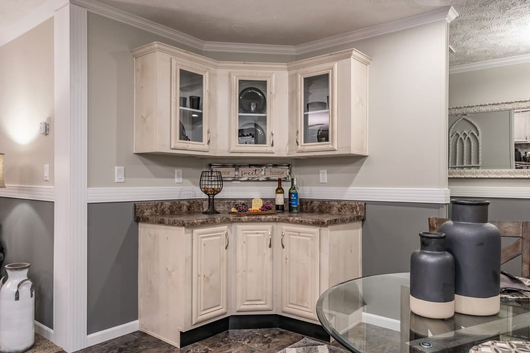 Md-38-32 kitchen home features