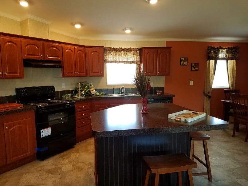 Blayne 2844 kitchen home features