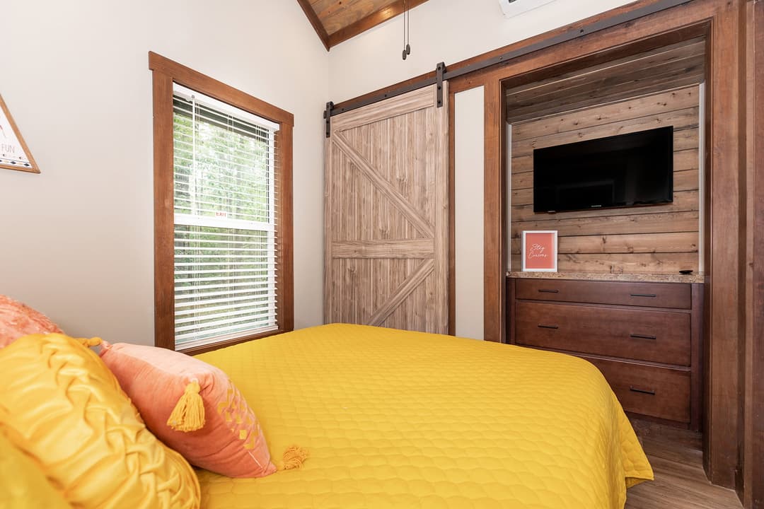 Bankhead bedroom home features