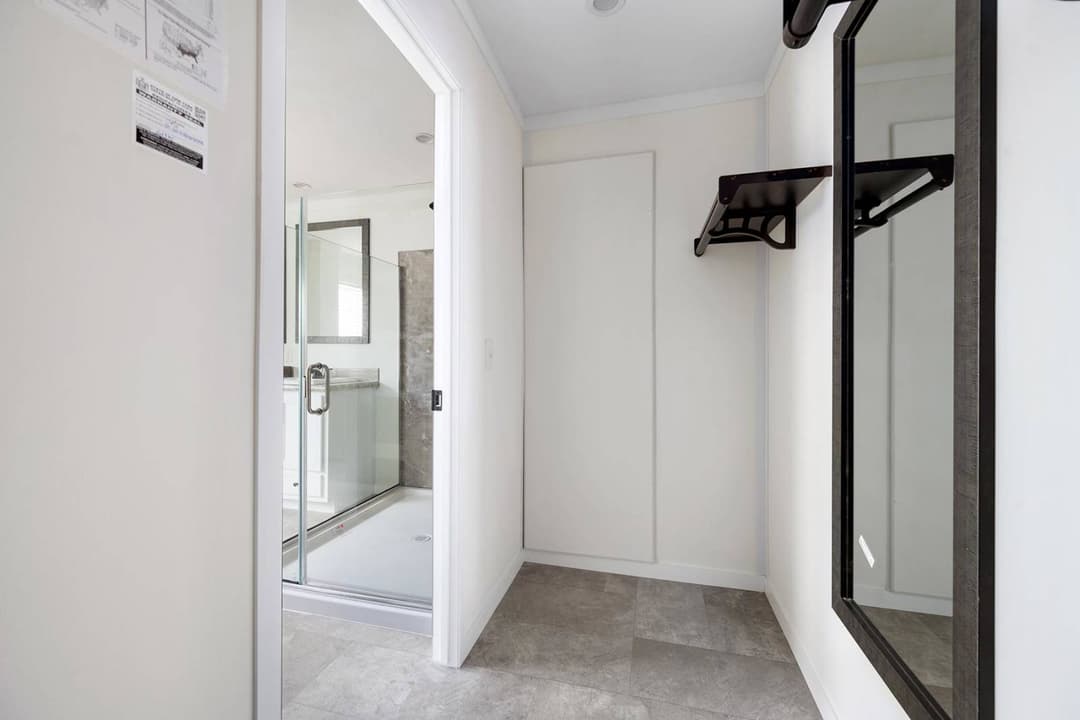 East point - elevate 52 bedroom home features