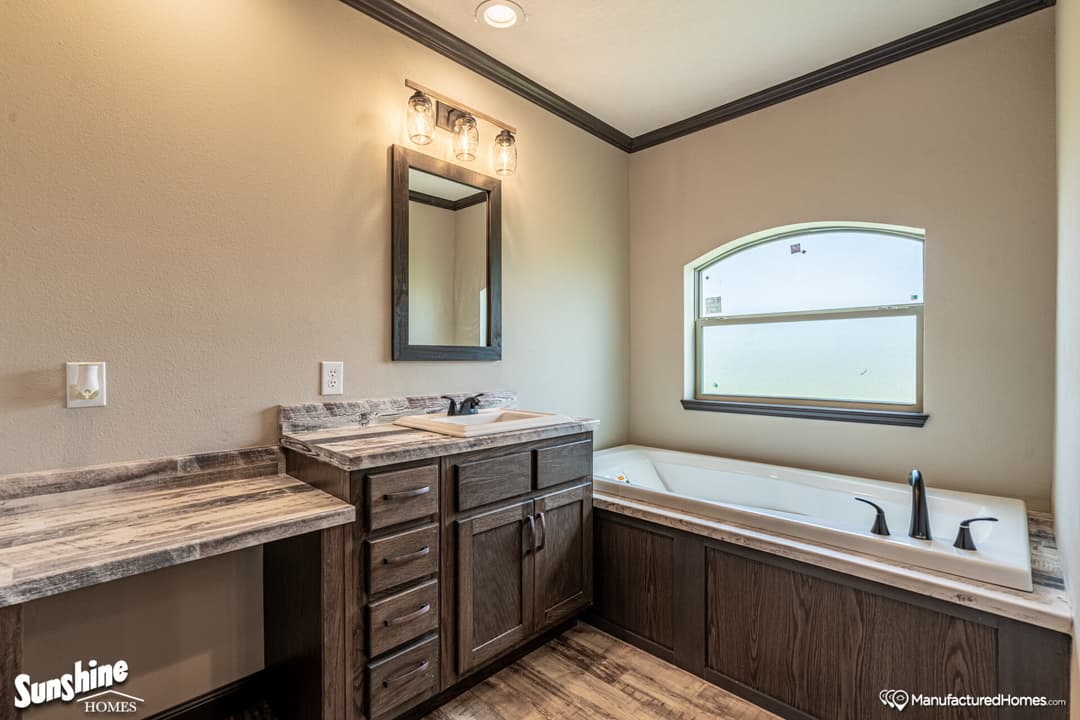 Pri3270-2050 bathroom home features