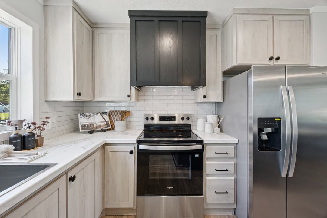 Axis kitchen home features