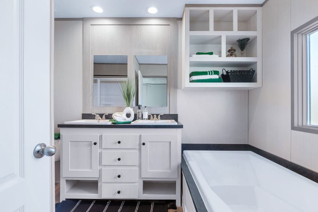 Anniversary 16763i bathroom home features