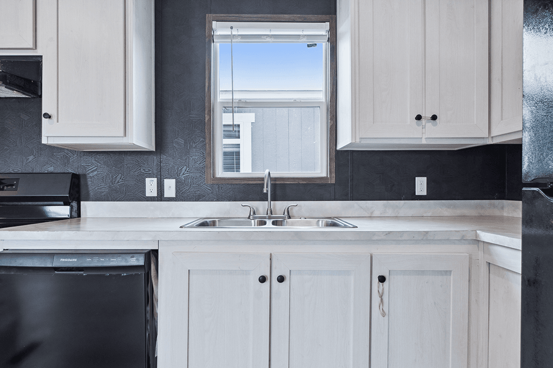 Homestead 16562a kitchen home features