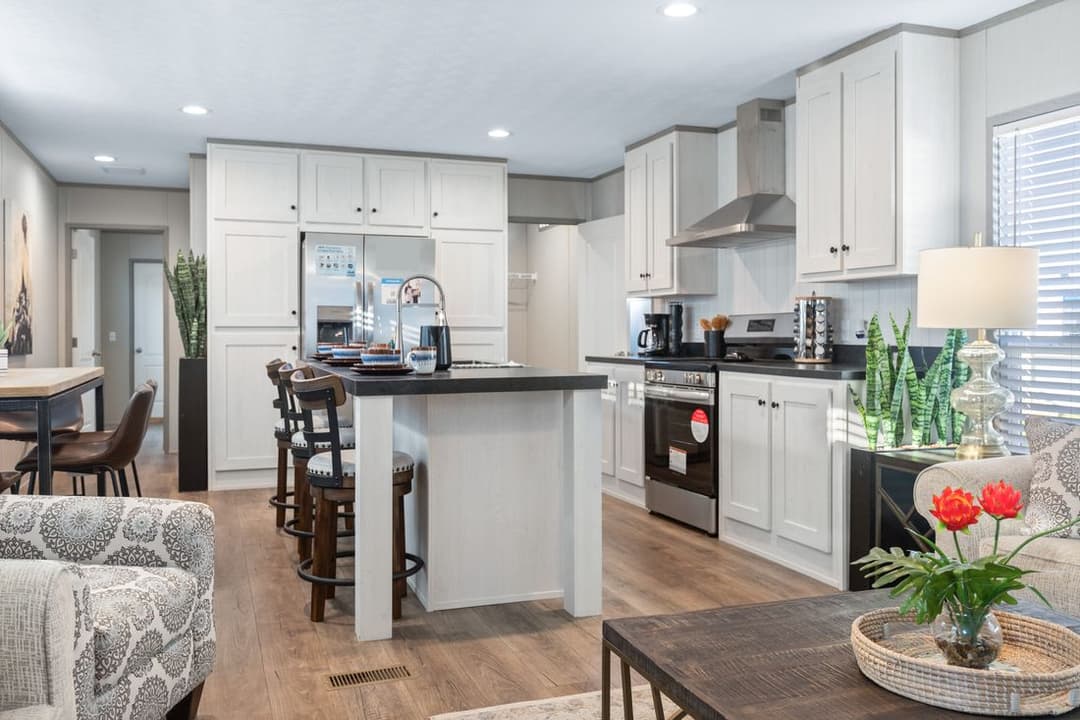 Resolution 16763x kitchen home features