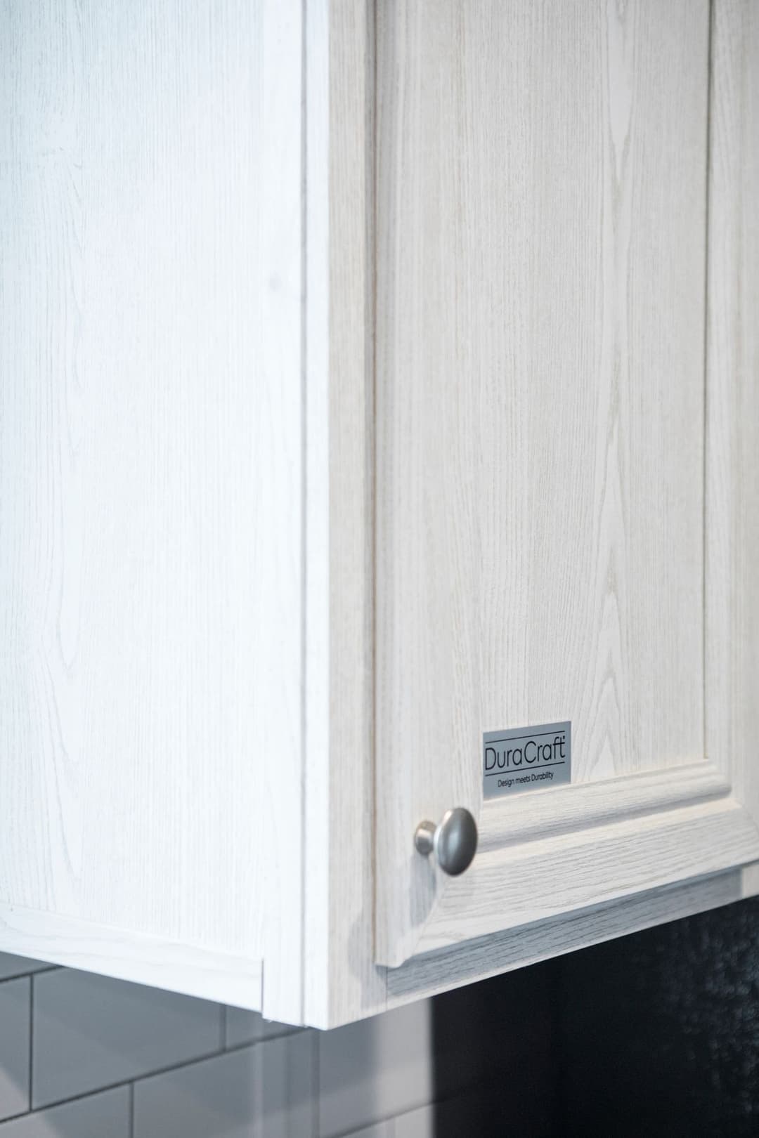 The seaside 1200 interior home features