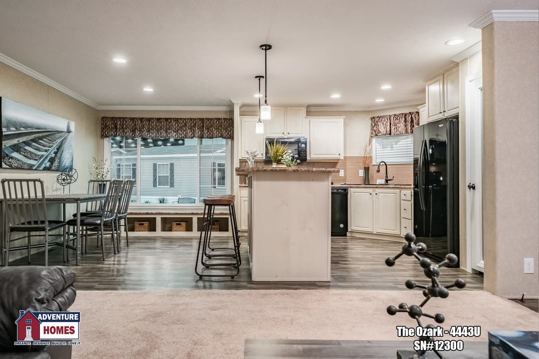 Ozark | 4443u interior home features