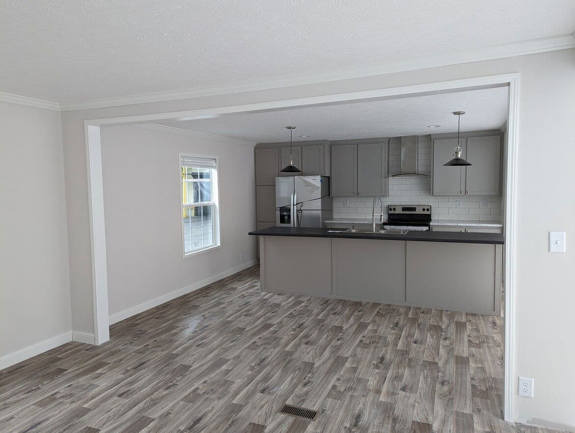 Cavco 32764c interior home features