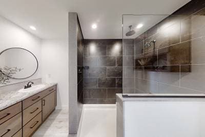 Napa valley bathroom home features