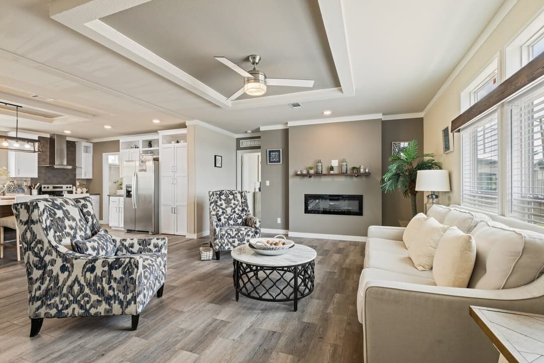 El rancho 32764a interior home features