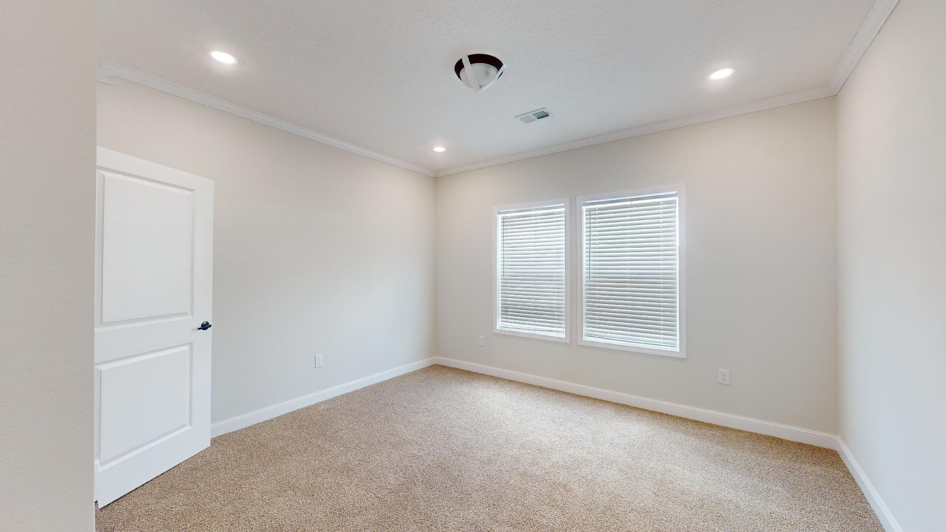 Pri4784-3503 bedroom home features