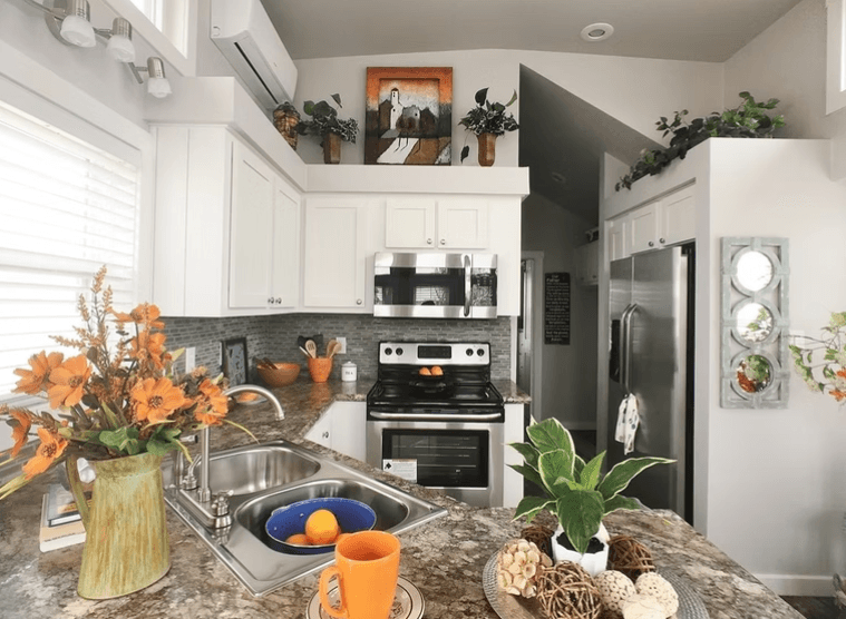 Still water kitchen home features