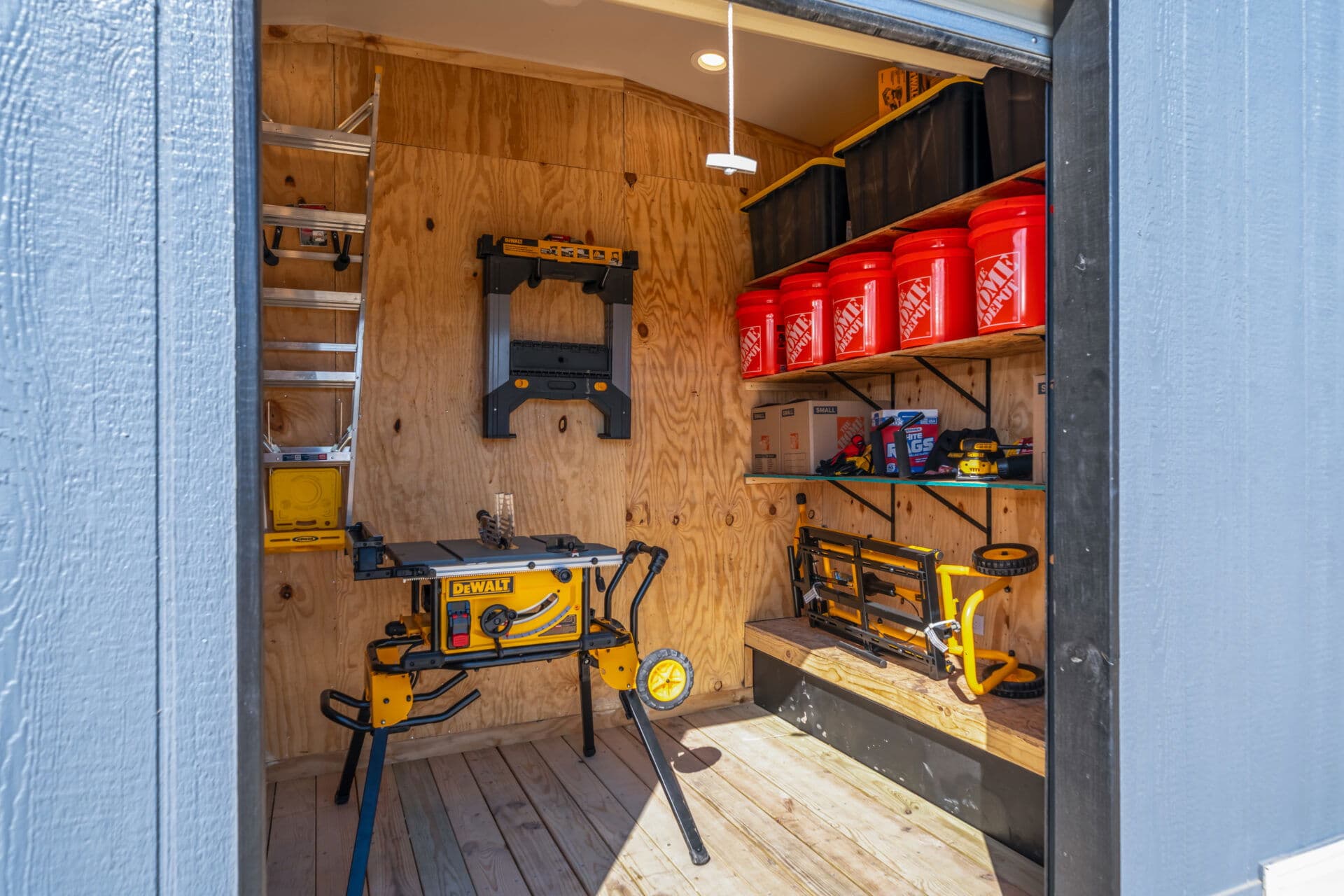 Singlewide h-16×72-32d shed exterior home features