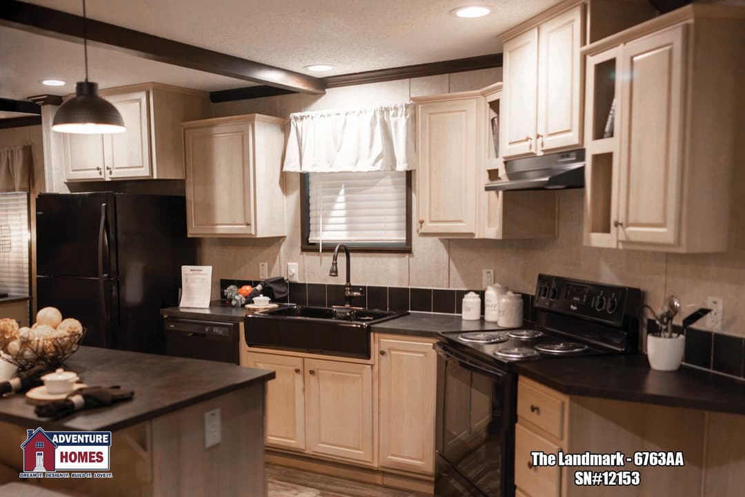 Landmark | 6763aa kitchen home features