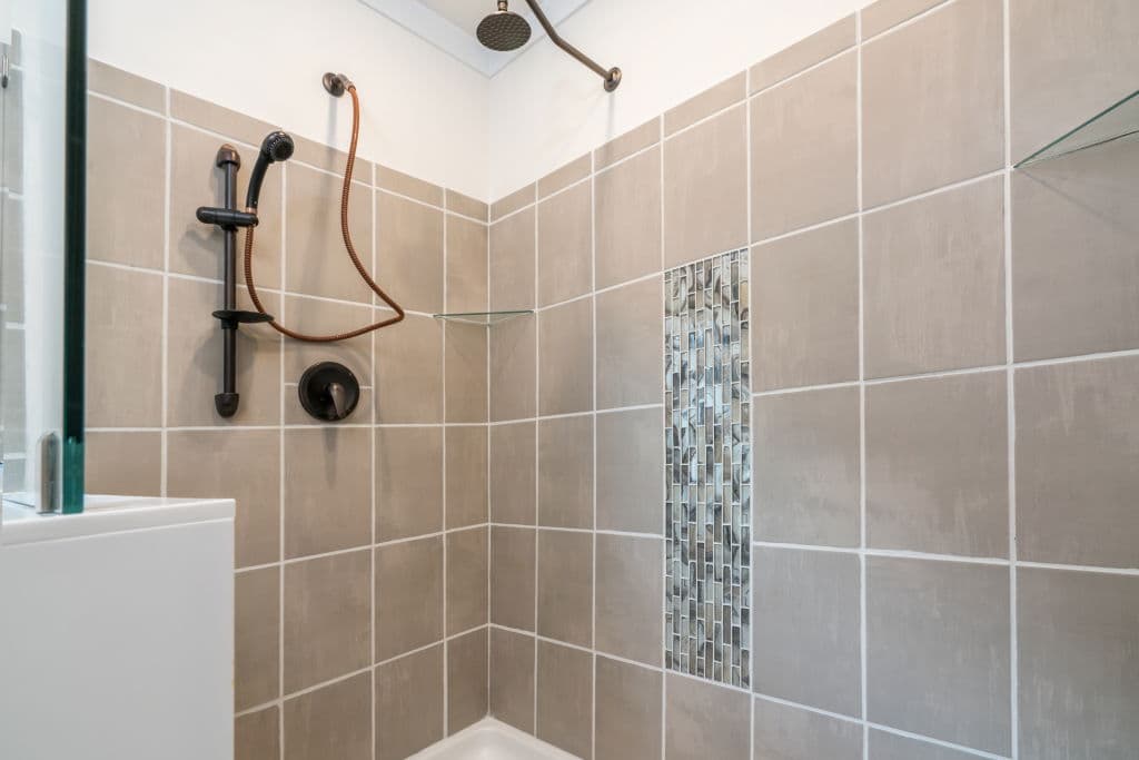 3w1015-p bathroom home features