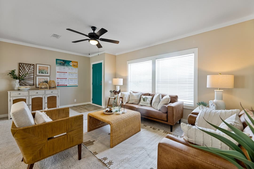 Sheridan 30764s interior home features