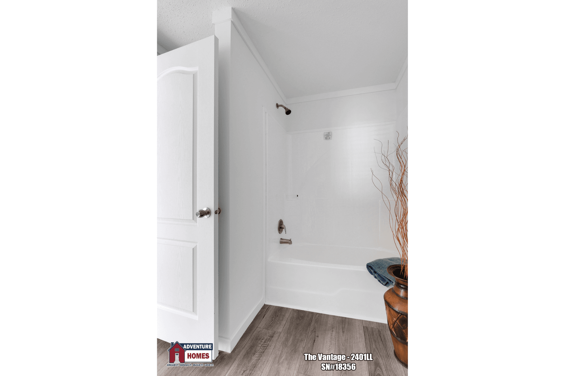 Vantage | 2401ll bathroom home features