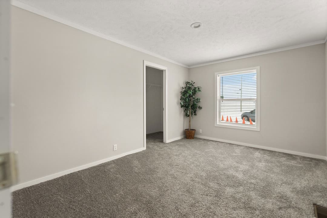 Big beam house 32663x bedroom home features