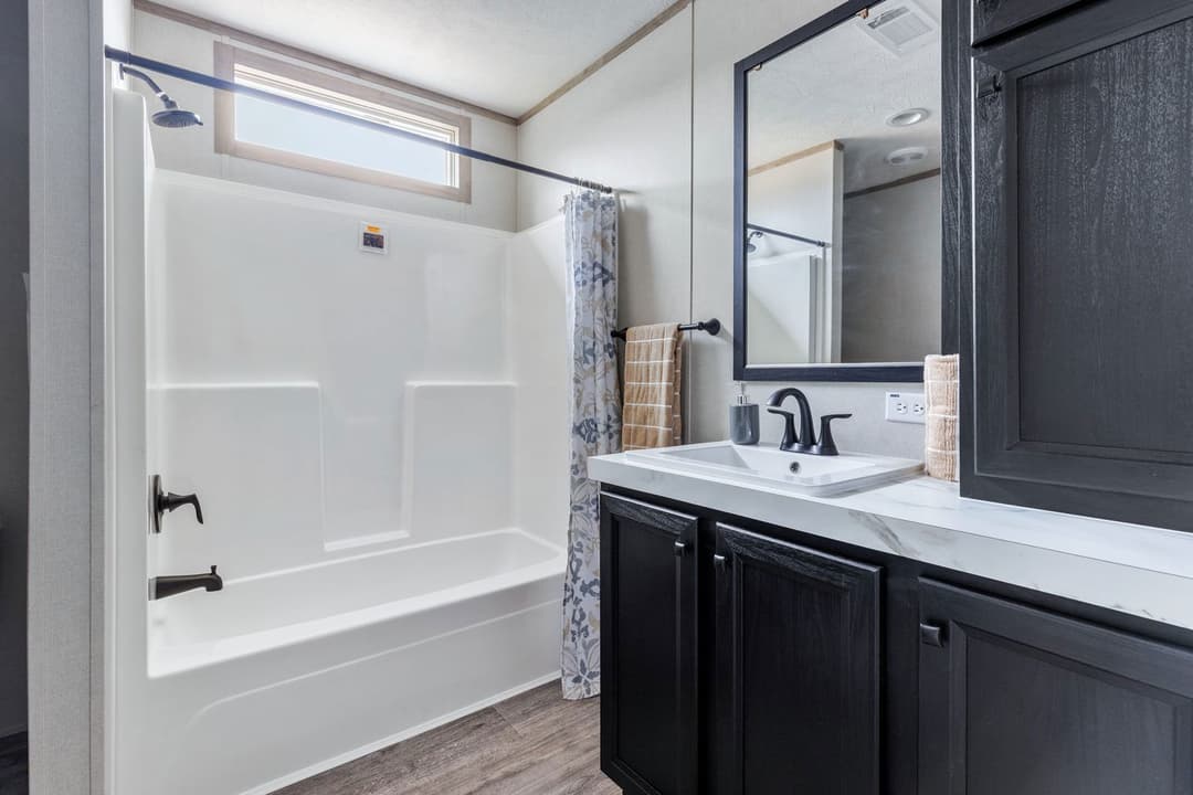 Sterling xl anniversary bathroom home features