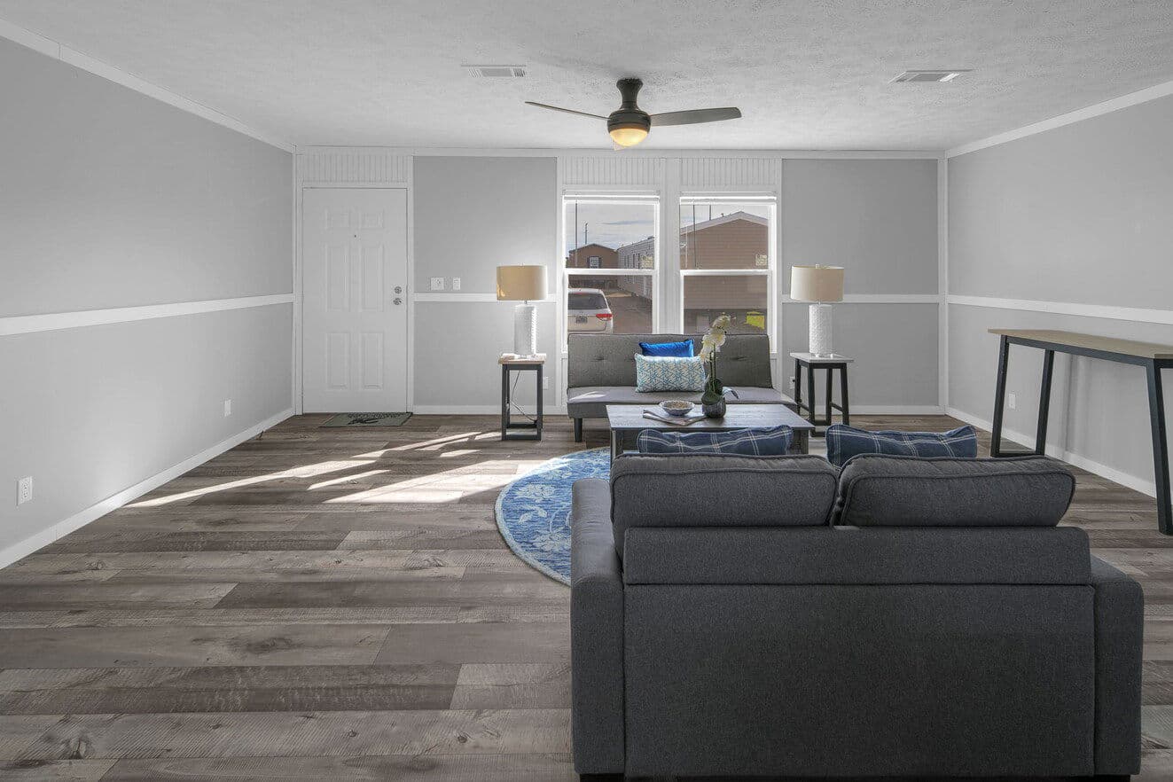 Alamo lite 28724t interior home features